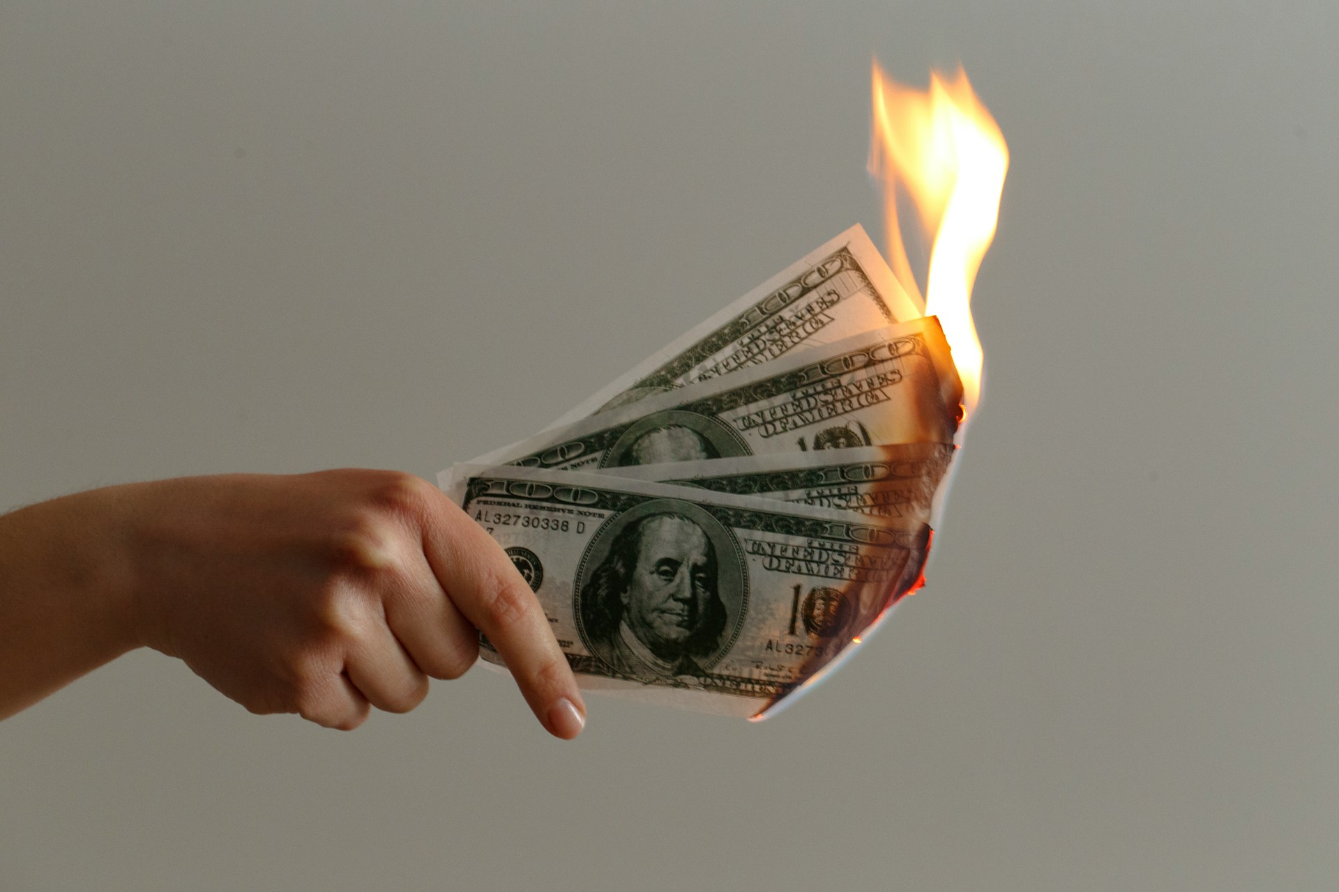 Matbaadan Wall Street’e: Emisyon, Enflasyon ve Piyasalardaki Son Çalkantı